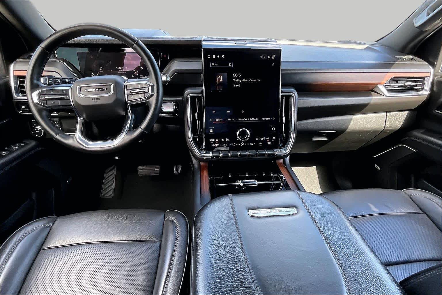 Used 2025 Sterling Metallic GMC Denali image 14