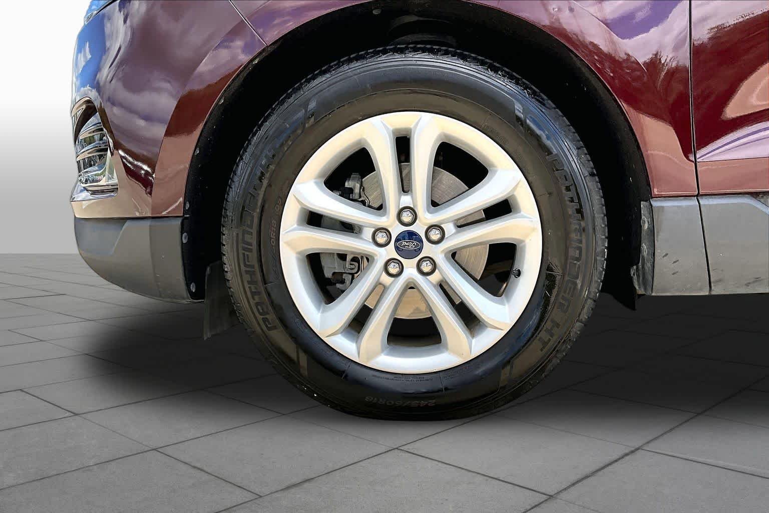 Used 2019 Burgundy Velvet Metallic Tinted Clearcoat Ford SEL image 11