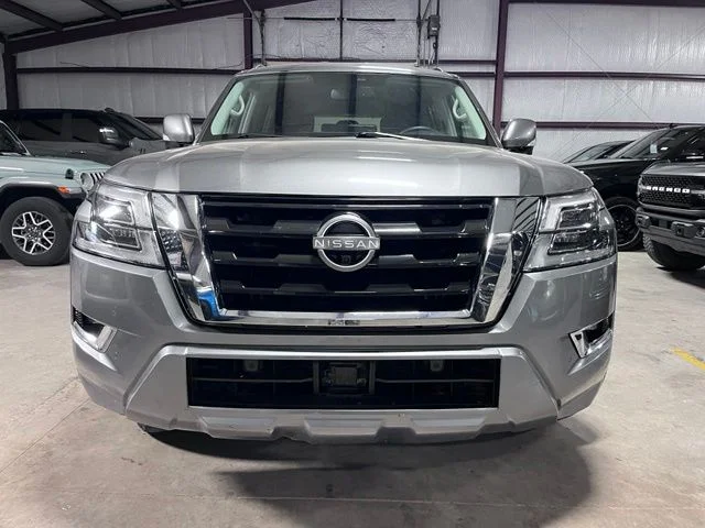 Used 2022 Gray Nissan SL image 8