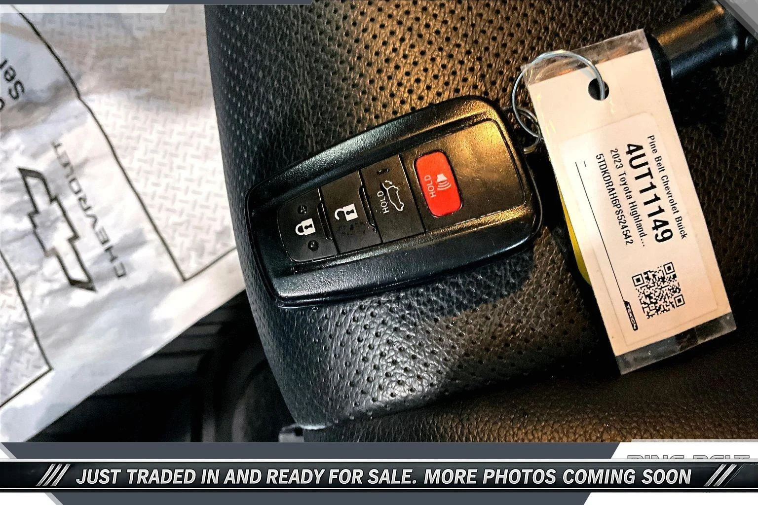 Used 2023 Silver Toyota Platinum image 9
