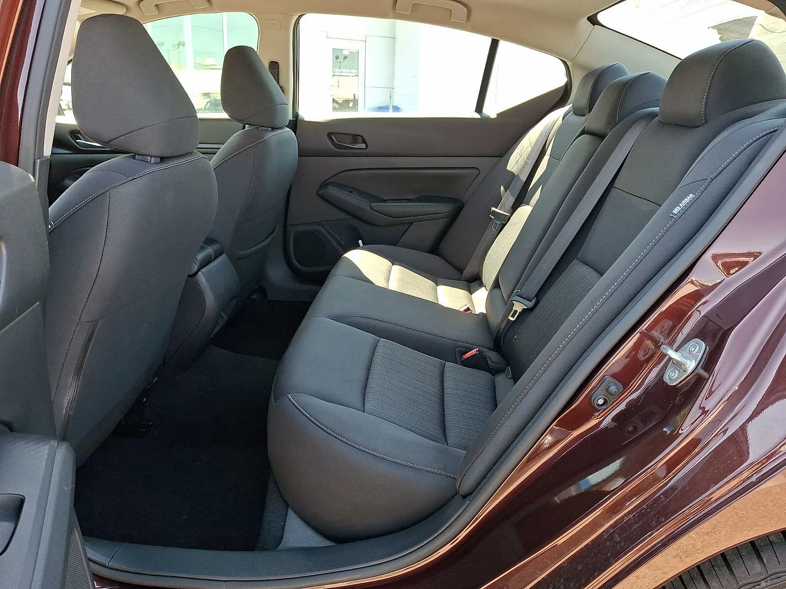 2024 Nissan Altima SV - Photo 10