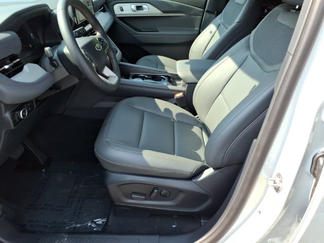 New 2027 Avalanche Gray Ford Active image 18