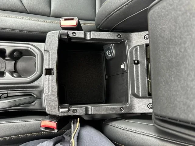 2026 Jeep Gladiator Sahara - Photo 22