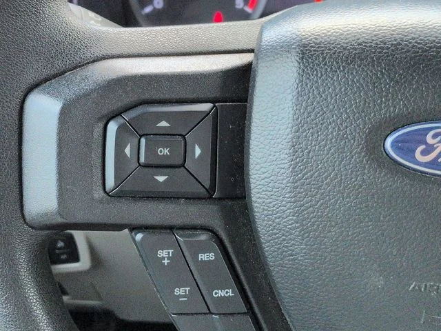 Certified Used 2020 Oxford White Ford XLT image 22