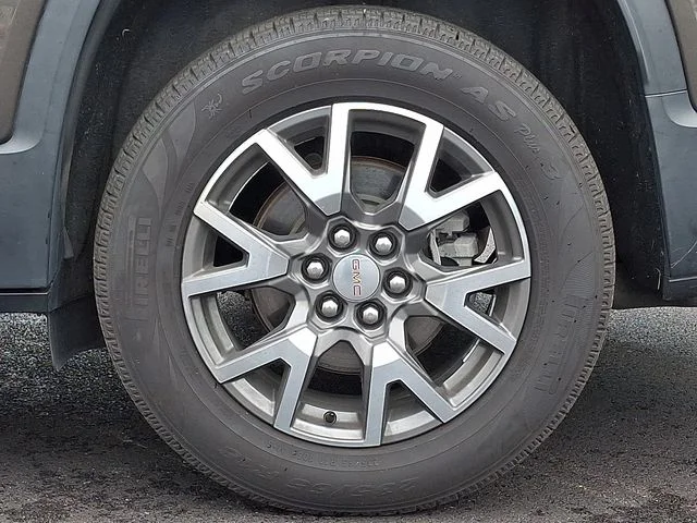 Used 2020 Gray GMC SLE image 8