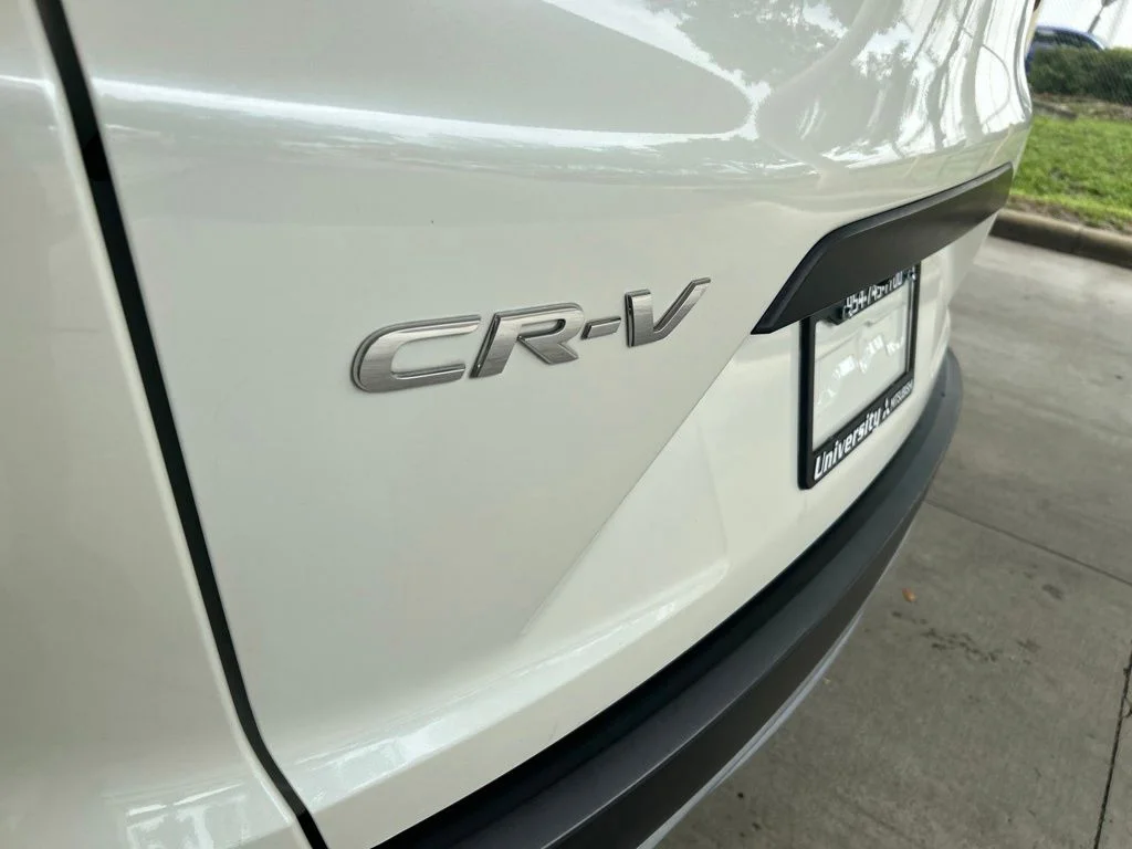 Used 2018 White Honda LX image 16
