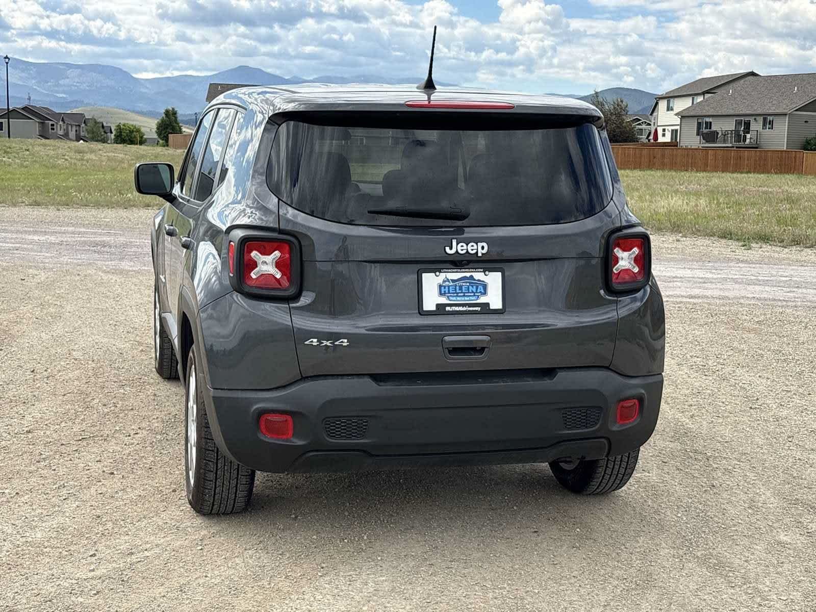 Used 2023 Graphite Gray Jeep Latitude image 17