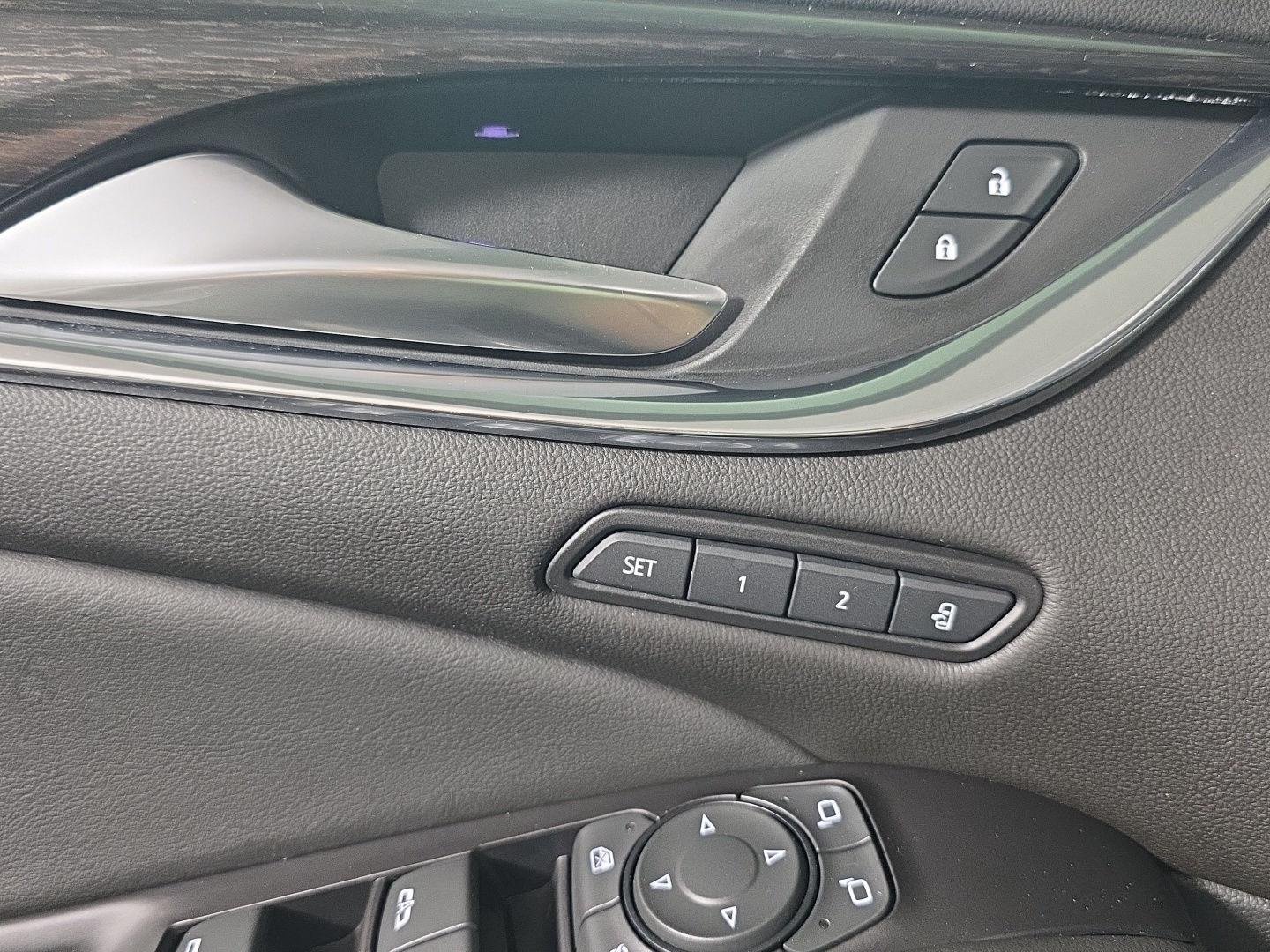 Used 2020 Ebony Twilight Metallic Buick Avenir image 15