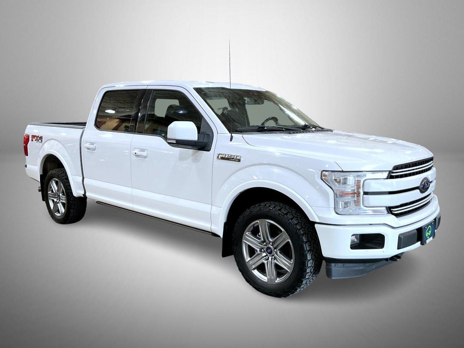 Used 2018 White Ford Lariat image 3