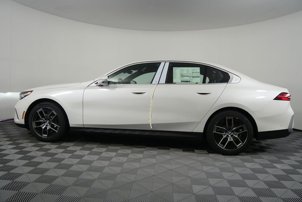 2026 BMW 5 Series 530i - Photo 6