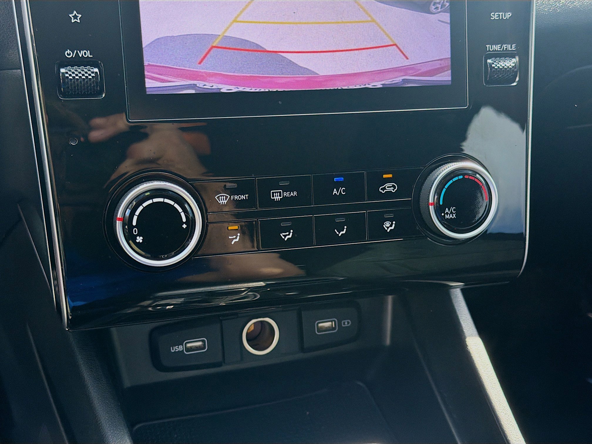 2022 Hyundai Tucson SE - Photo 12