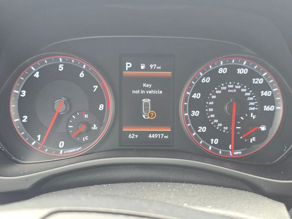 2021 Hyundai Veloster - Photo 24