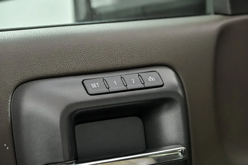 Used 2016 CRIMSON RED GMC Denali image 12