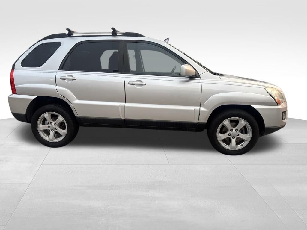 Used 2010 Silver Kia EX image 9