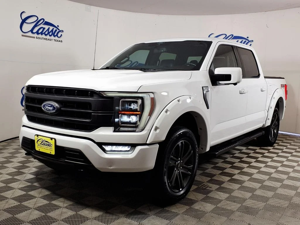 Used 2021 White Ford Lariat image 6