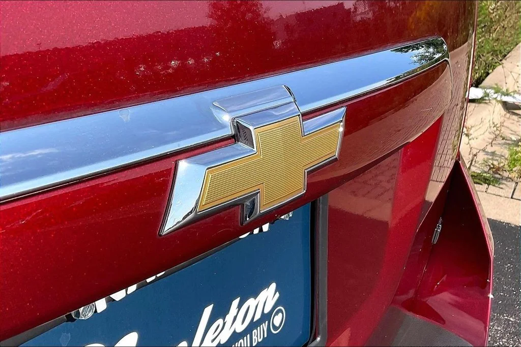 Used 2017 Red Chevrolet LT image 7