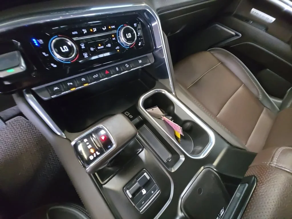 Used 2024 Downpour Metallic GMC Denali image 18