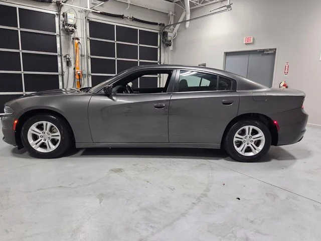 Used 2023 Gray Dodge SXT image 4
