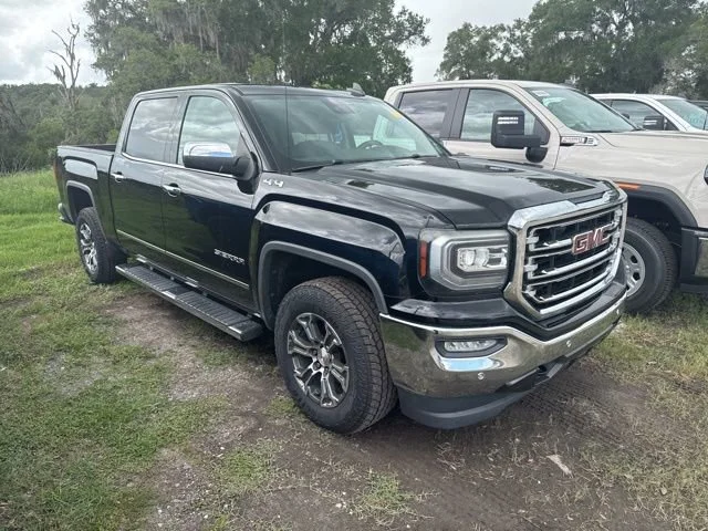 Used 2018 ONYX BLACK GMC SLT image 3
