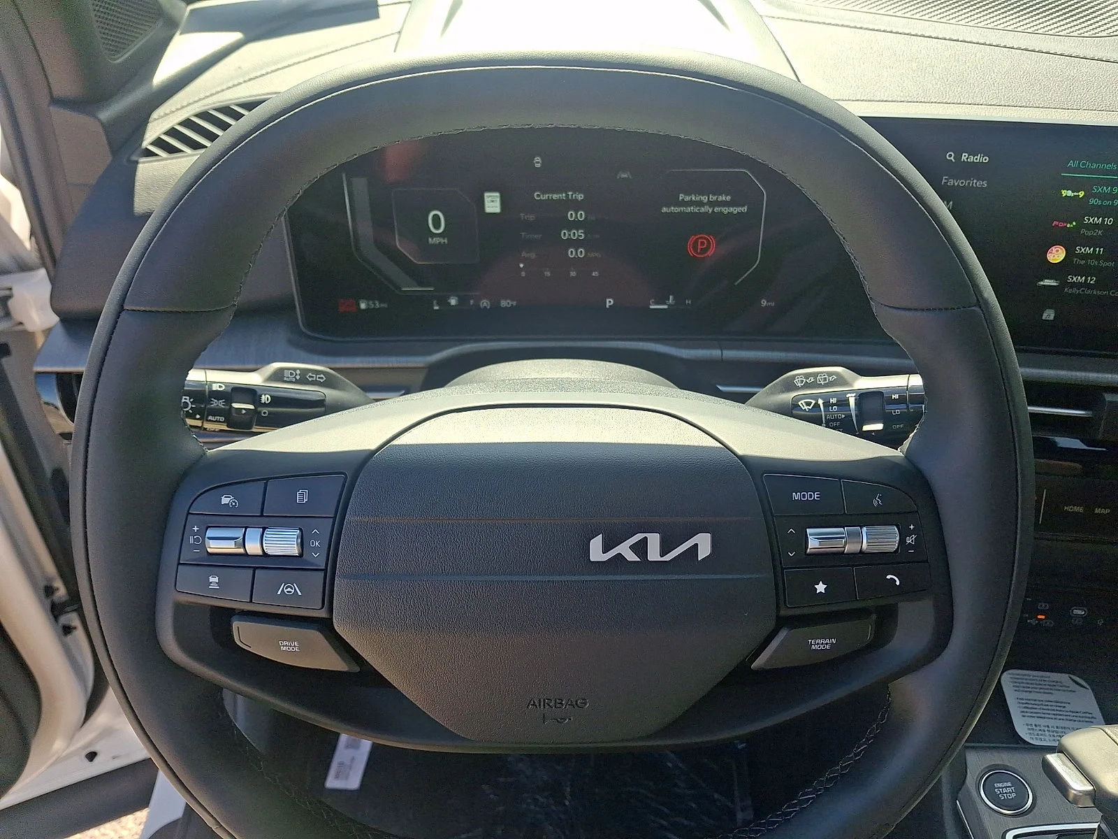 New 2027 White Kia X-Line image 18