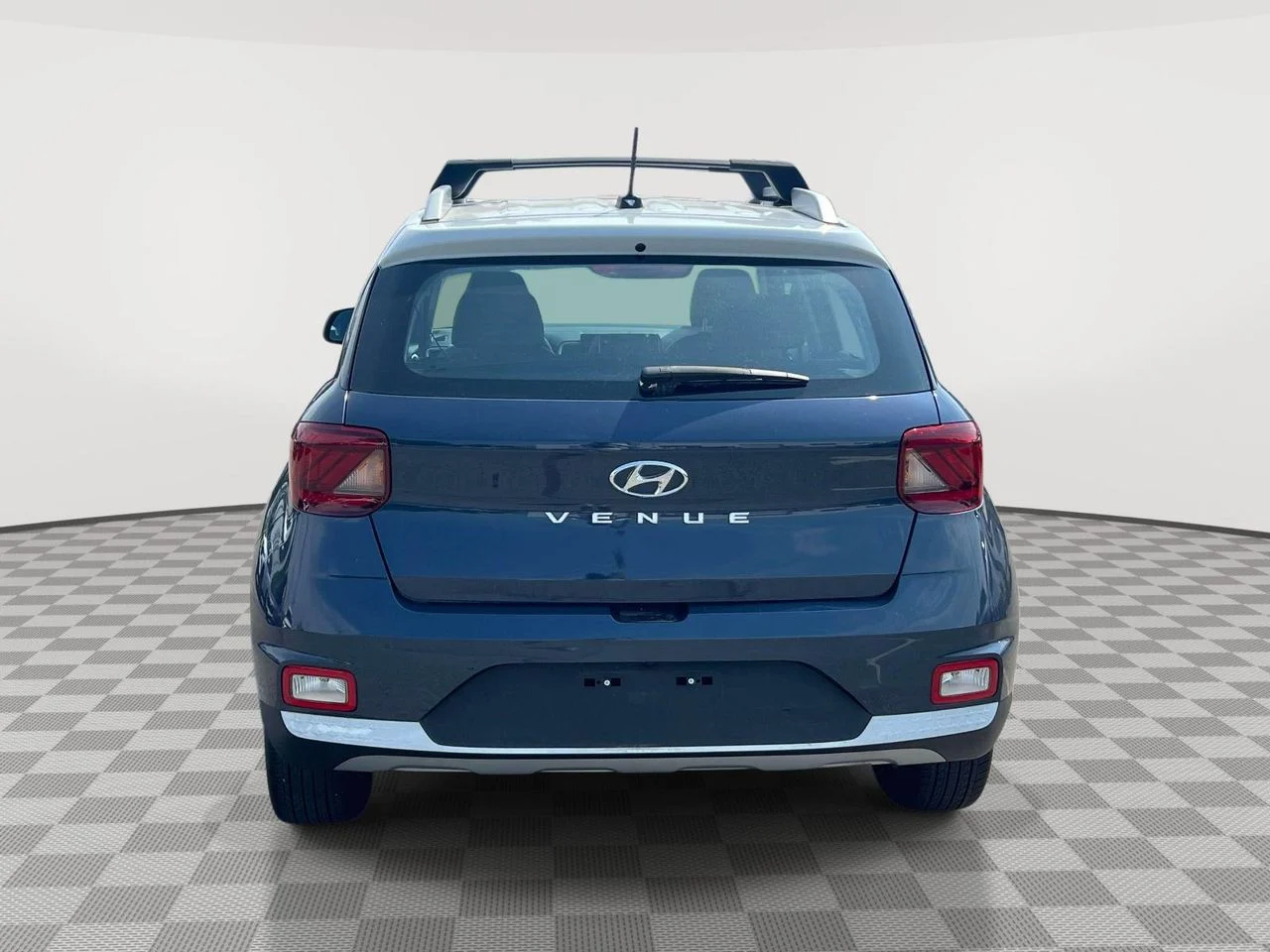 Used 2023 Denim w/White Roof Hyundai Limited image 6