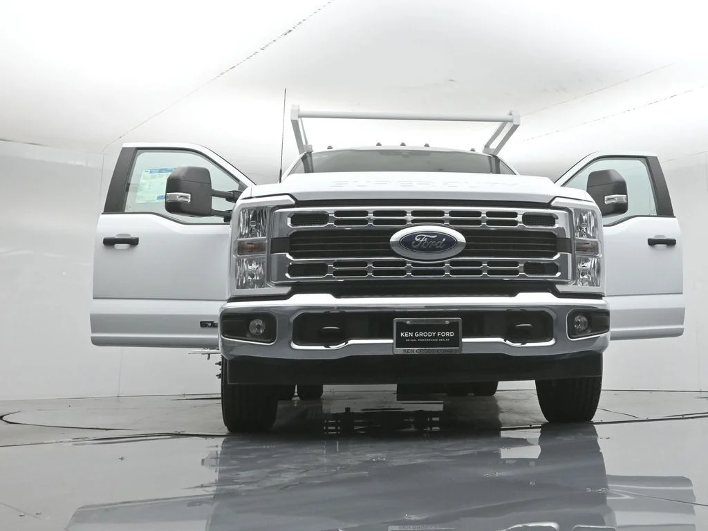 New 2025 White Ford XL image 48