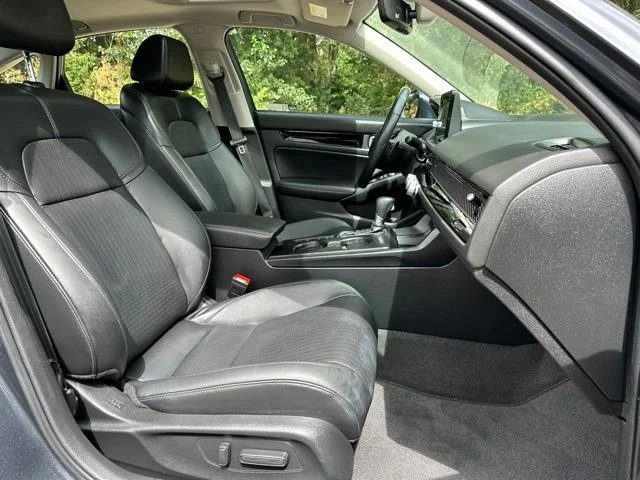 Used 2024 Silver Honda Touring image 25