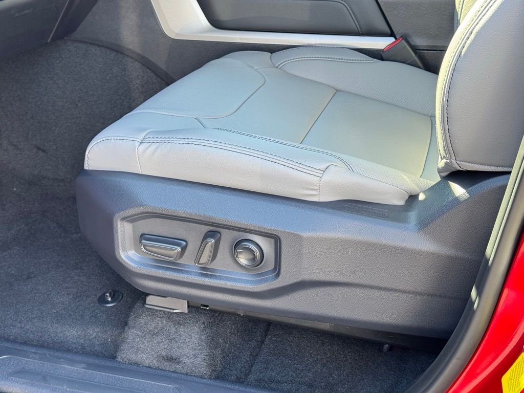 2026 Toyota Tundra Limited - Photo 15