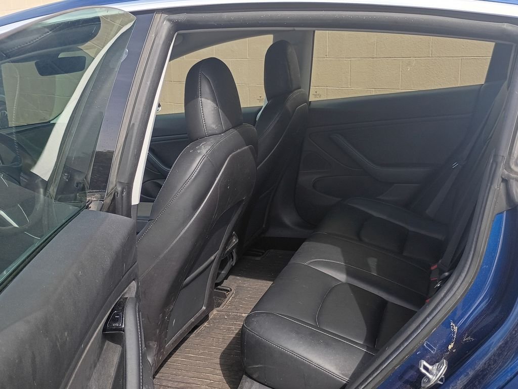 Used 2019 Blue Tesla Long Range image 18