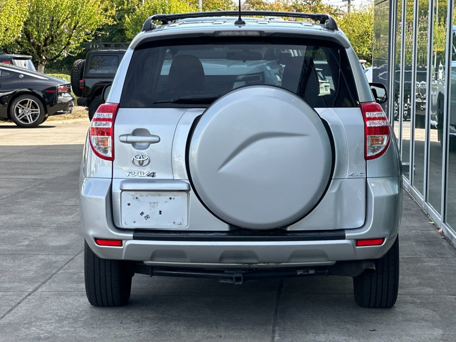 Used 2012 Classic Silver Metallic Toyota Base image 4