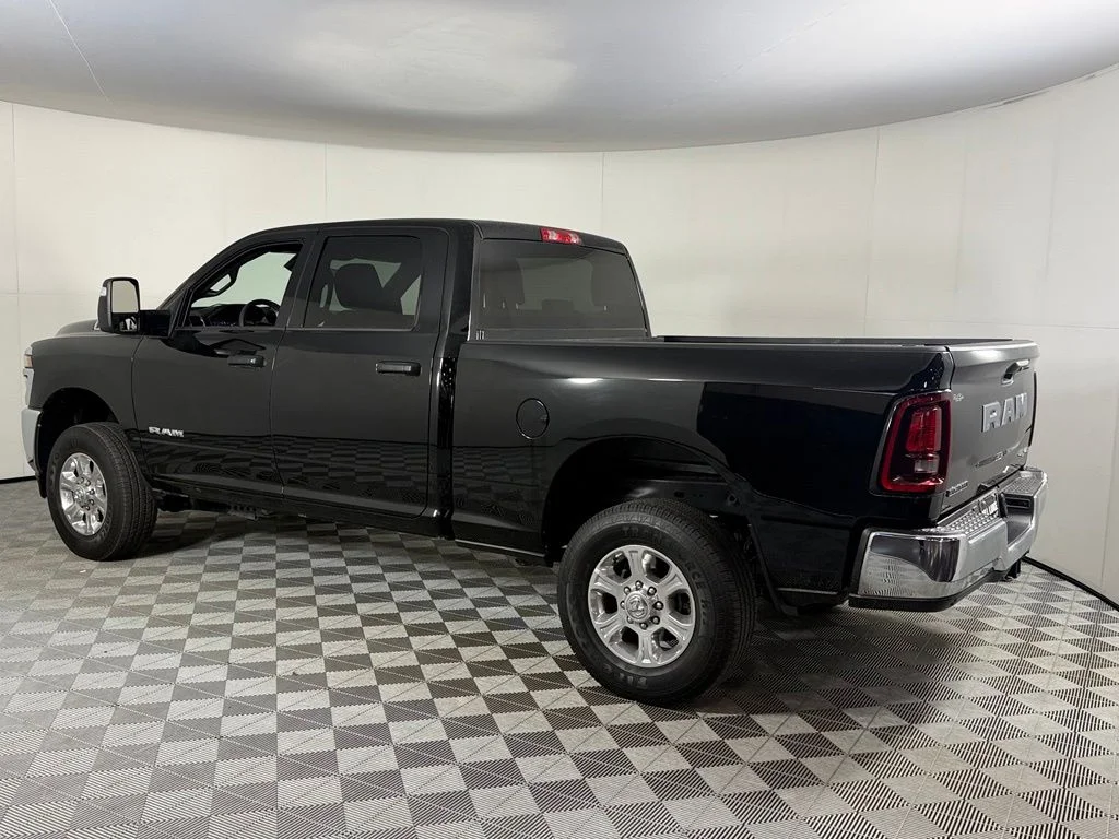 Certified Used 2025 Black Ram Big Horn image 10