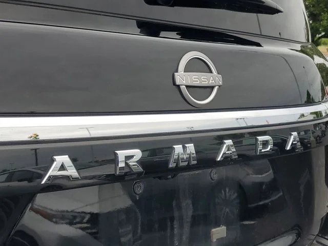 Used 2022 Black Nissan SL image 5