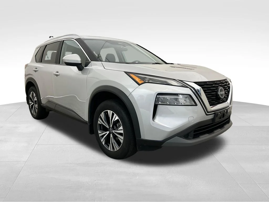 Used 2023 Silver Nissan SV image 7