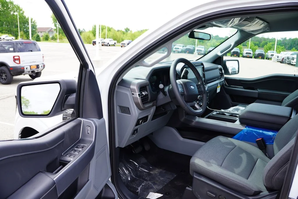 New 2026 White Ford XLT image 10
