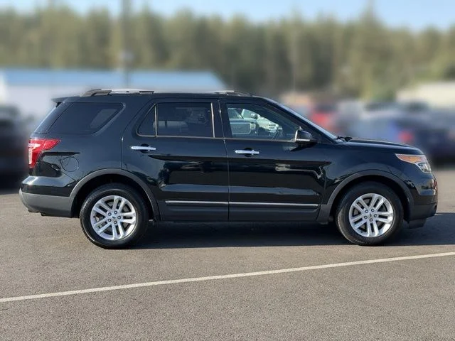 Used 2014 Dark Side Metallic Ford XLT image 9