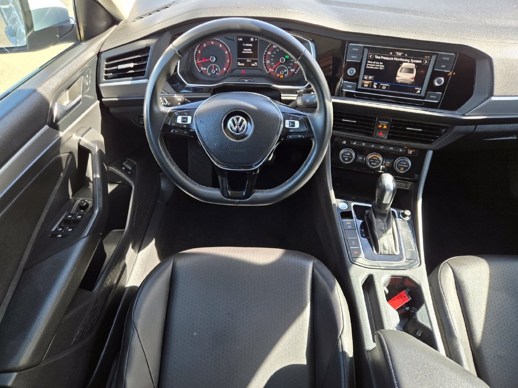 Certified Used 2020 Pure White Volkswagen 1.4T SE image 12