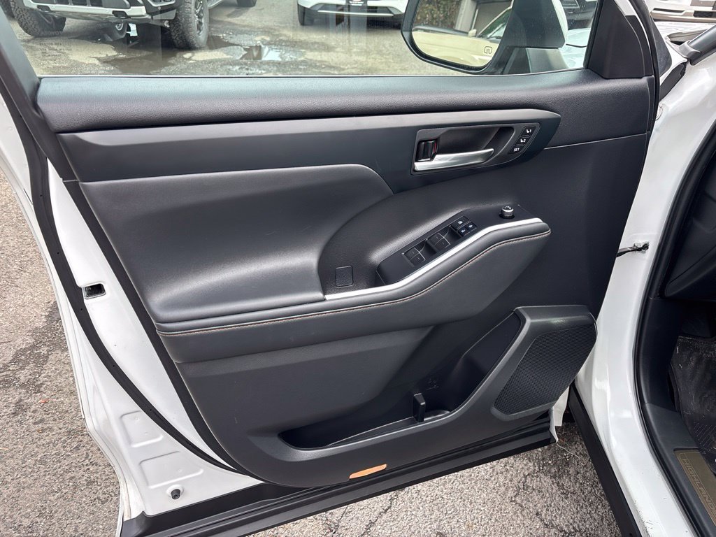 Used 2022 Beige Toyota Bronze Edition image 10