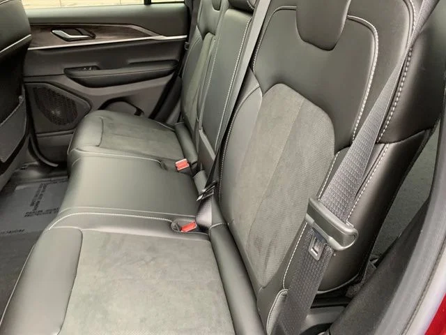 New 2026 Velvet Red Pearlcoat Jeep Altitude image 13