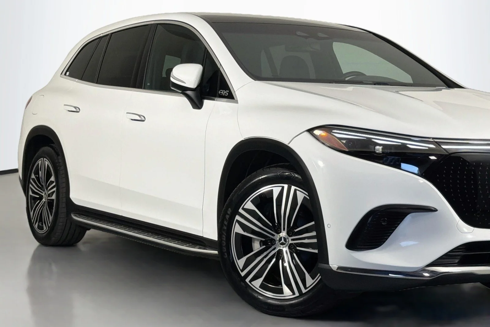 Certified Used 2024 Polar White Mercedes-Benz 450 image 14