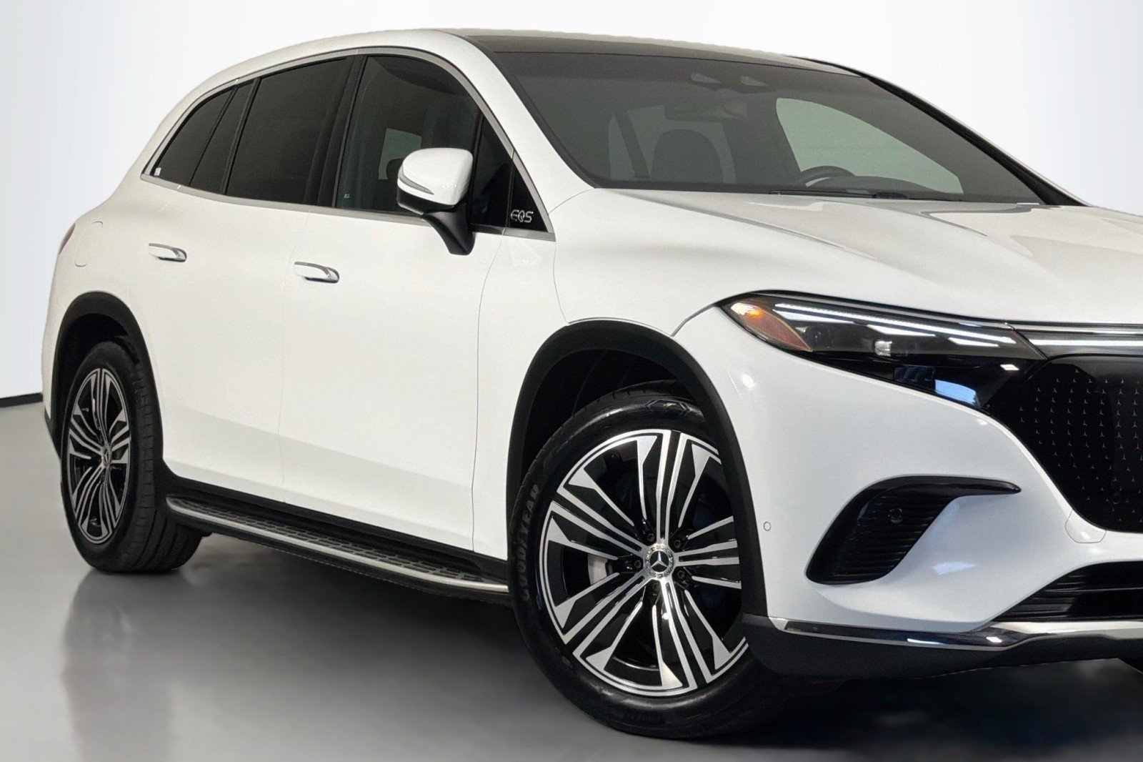 Certified Used 2024 Polar White Mercedes-Benz EQS 450 image 14