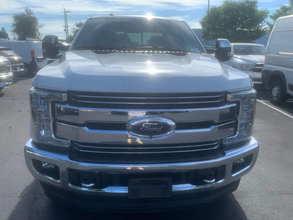 Used 2017 Oxford White Ford Lariat image 5