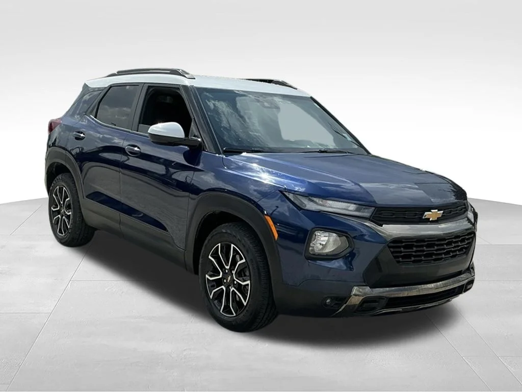 Used 2022 Blue Chevrolet ACTIV image 16