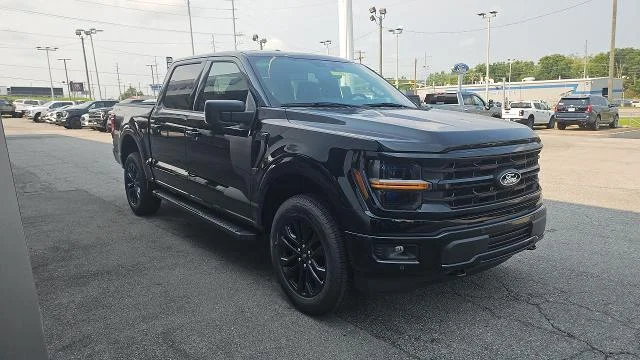 New 2026 Agate Black Metallic Ford XLT 4WD image 29