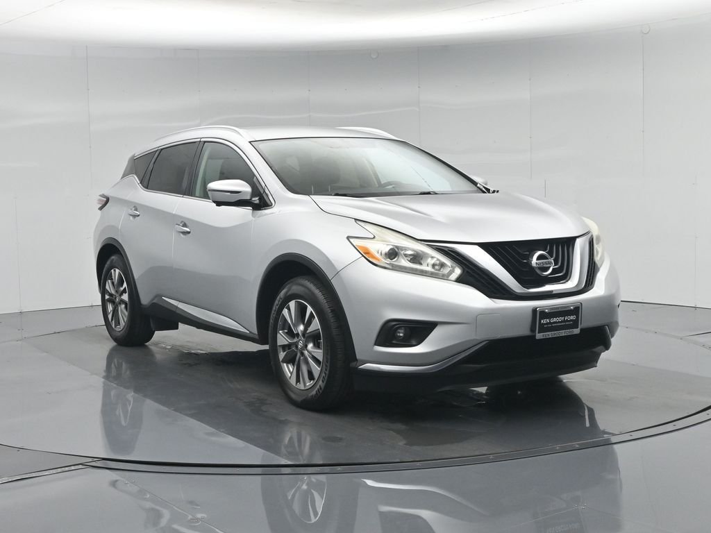 Used 2016 Silver Nissan SL image 53