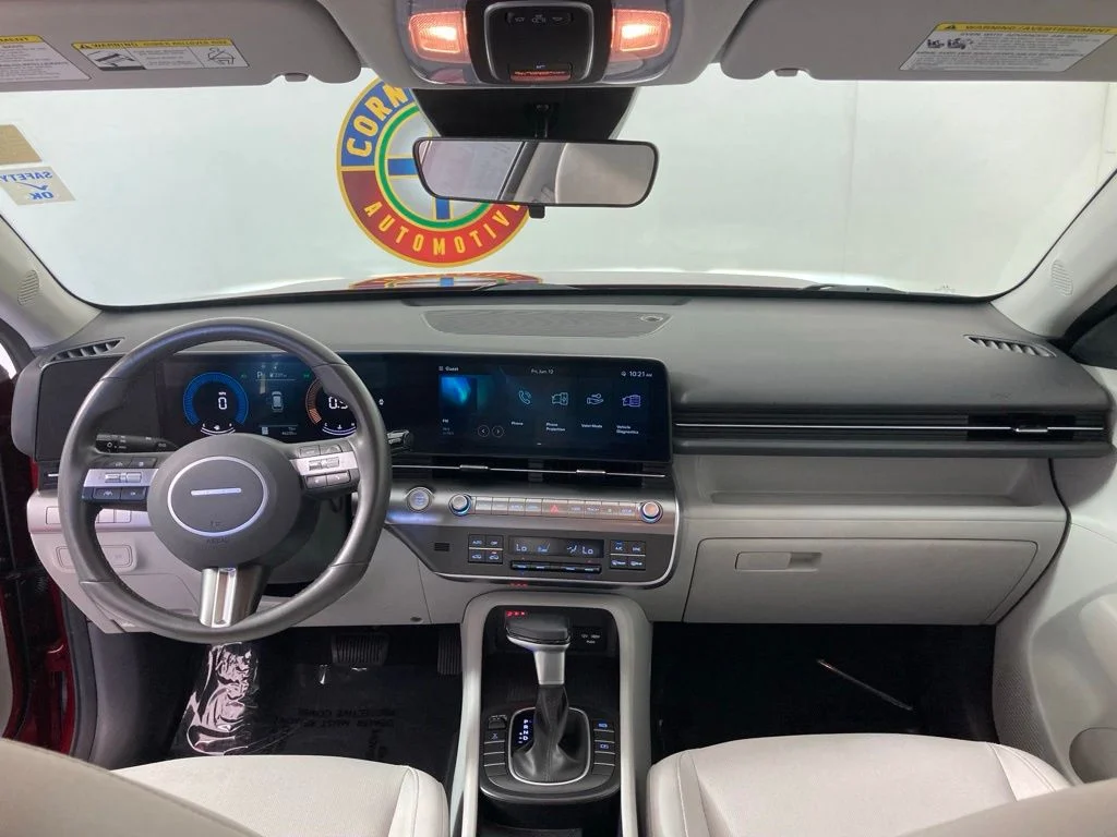 Used 2025 Red Hyundai SEL image 8