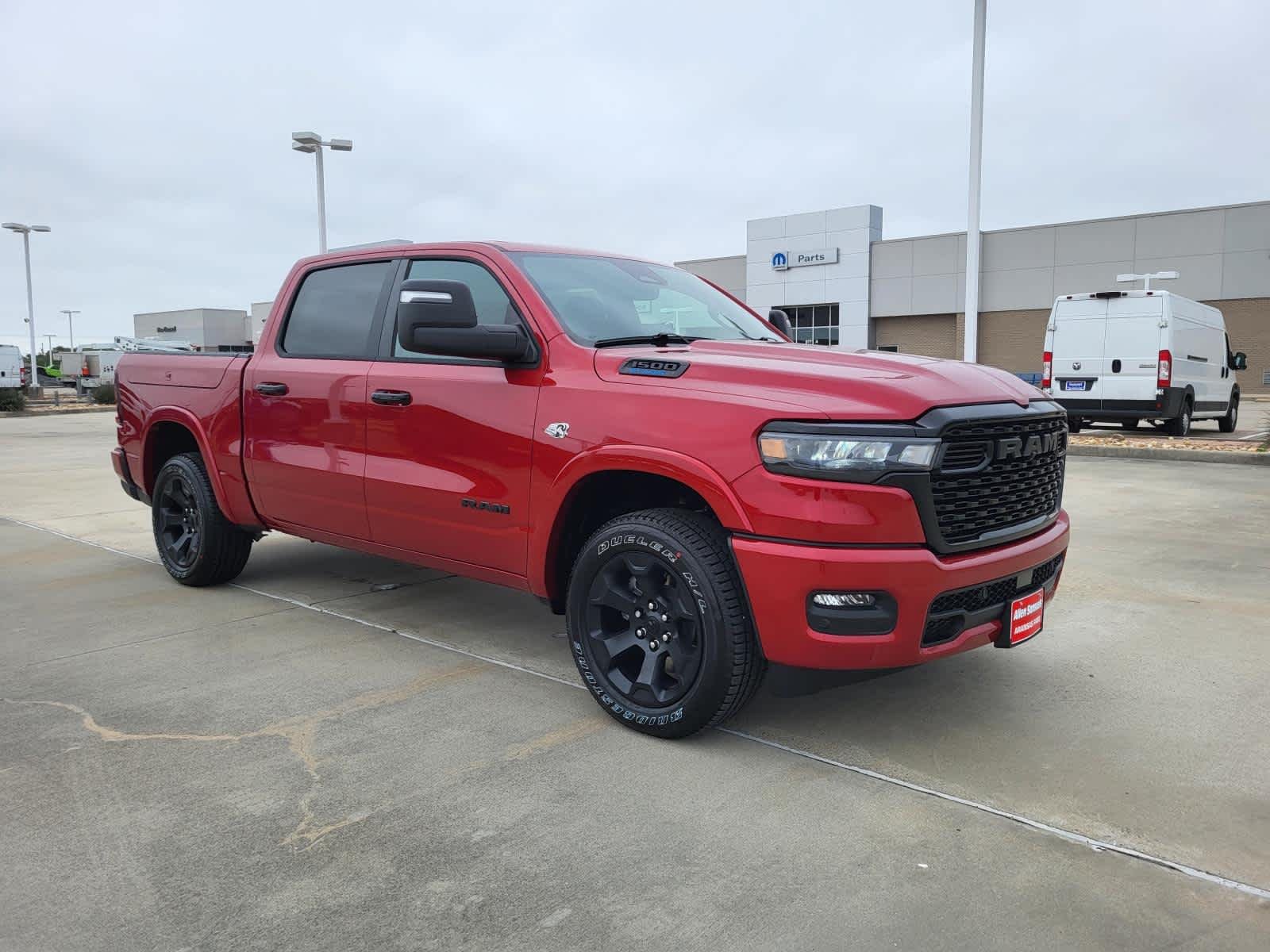 New 2026 Molten Red Pearl-Coat Exterior Paint RAM Lone Star image 7