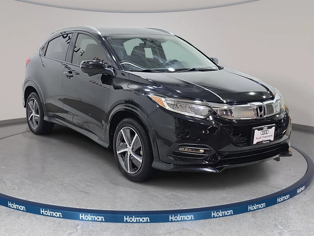 Used 2019 Black Honda Touring image 4
