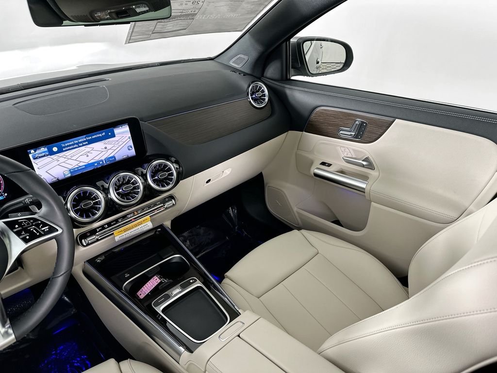 New 2026 Mountain Grey Metallic Mercedes-Benz GLA 250 image 23