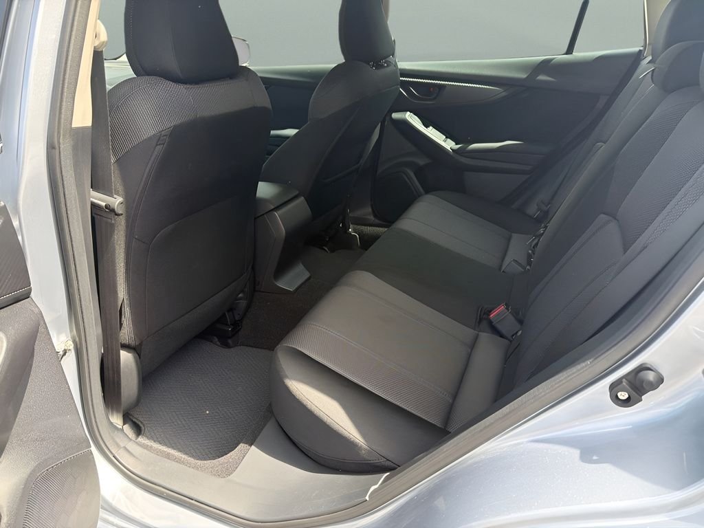 Used 2018 Ice Silver Metallic Subaru 2.0i Premium image 21