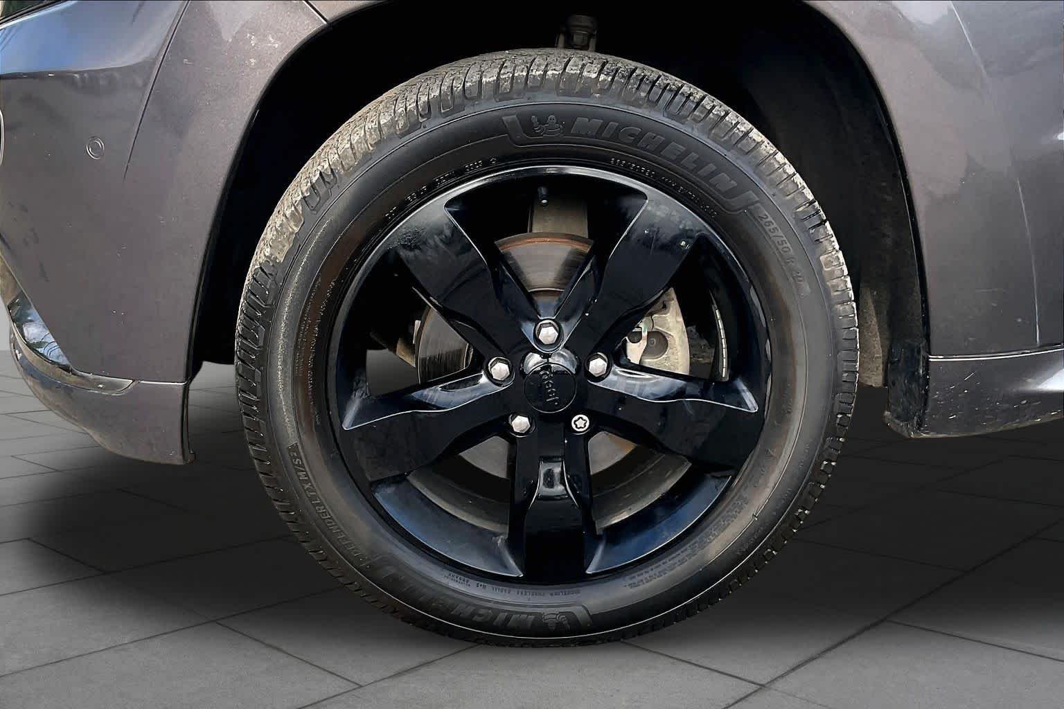 Used 2016 Granite Crystal Metallic Clearcoat Jeep High Altitude image 11